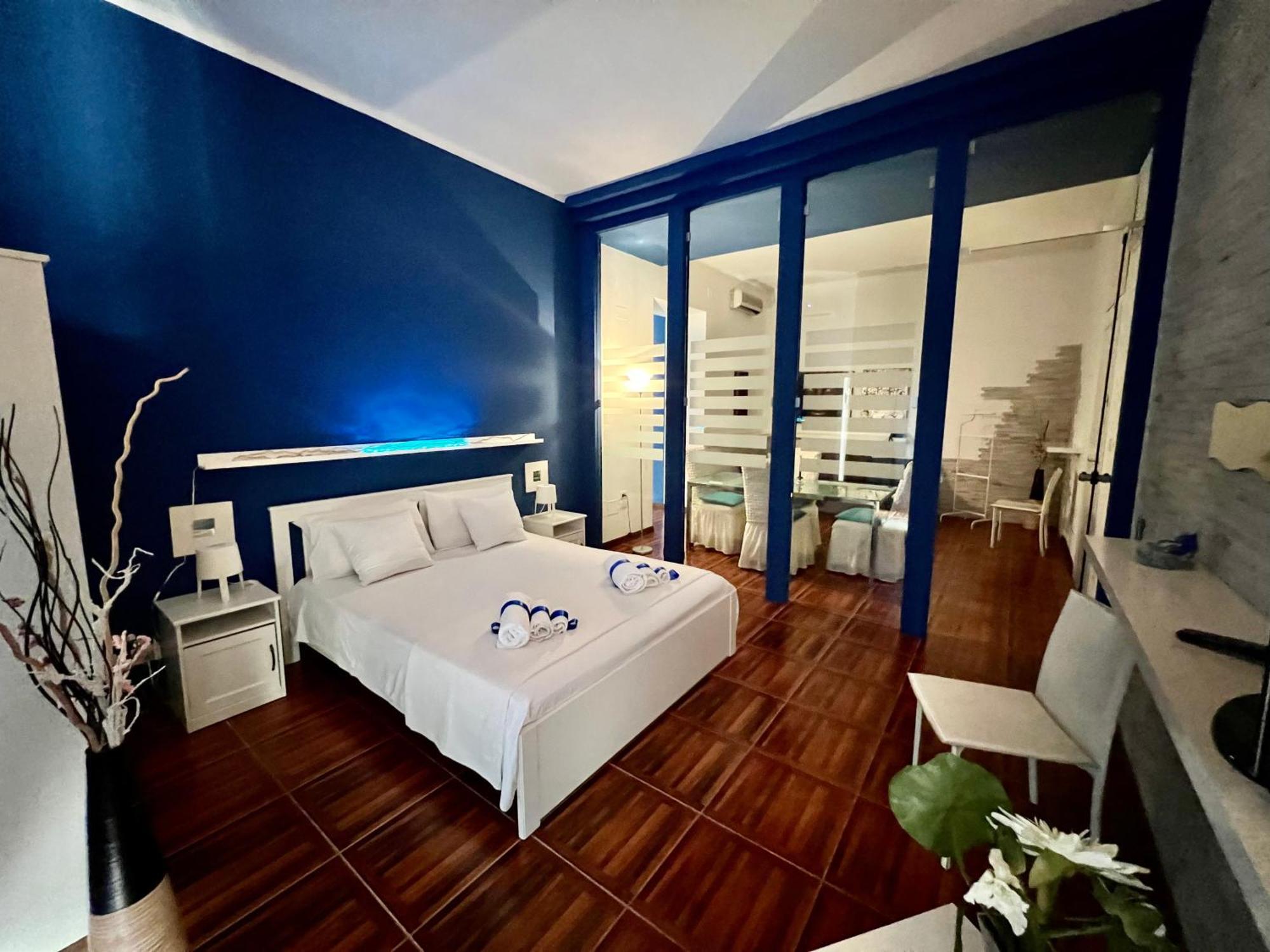 Casadamare Holiday Home Giovinazzo Exteriör bild