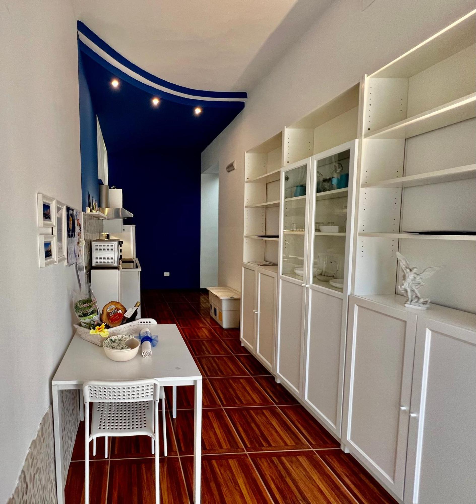 Casadamare Holiday Home Giovinazzo Exteriör bild