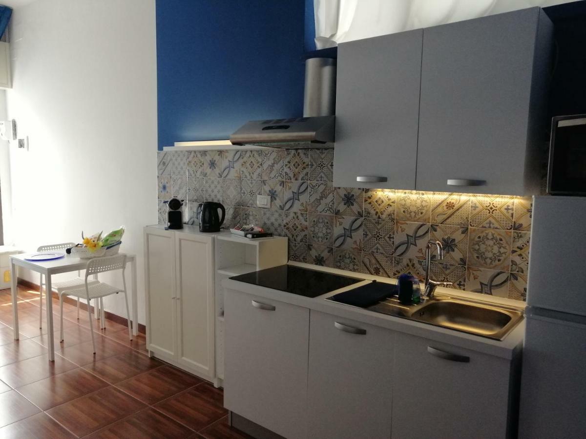 Casadamare Holiday Home Giovinazzo Exteriör bild
